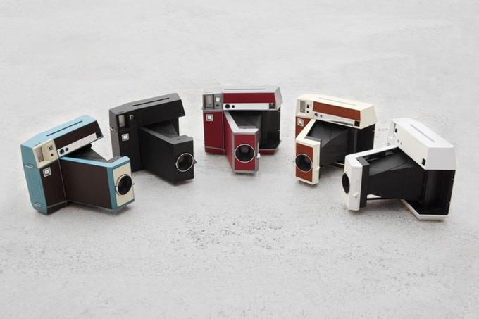Die Lomo&#039;Instant Square in den Farben Kickstarter, Black, Pigalle, Ginza, White