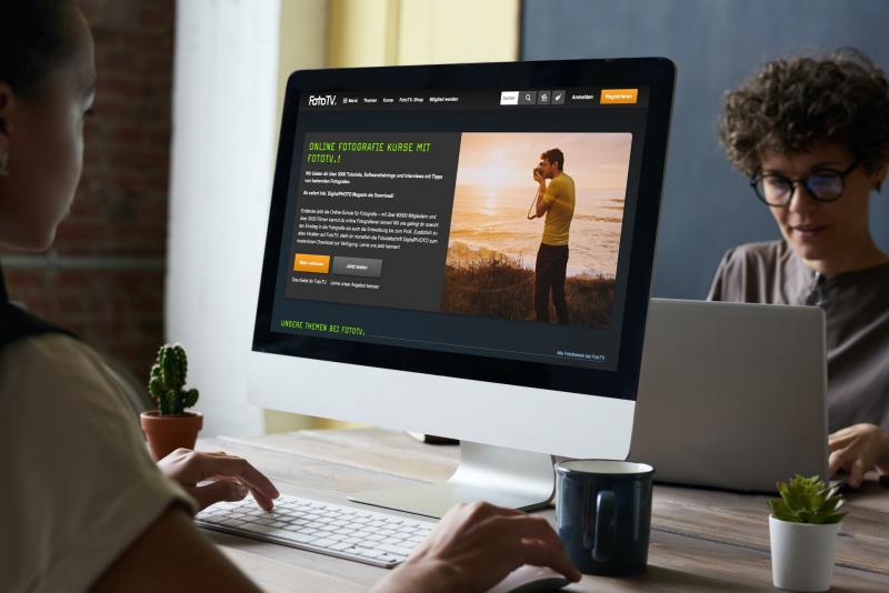 FotoTV. - Smartmockups